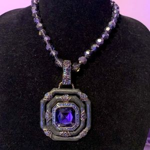 Beautiful and versatile statement pendant and necklace